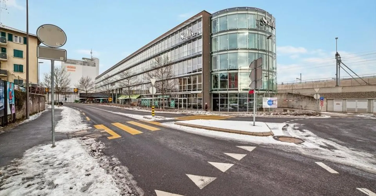 Posti auto interni disponibili per affitto a Renens - Foto 1 di 1