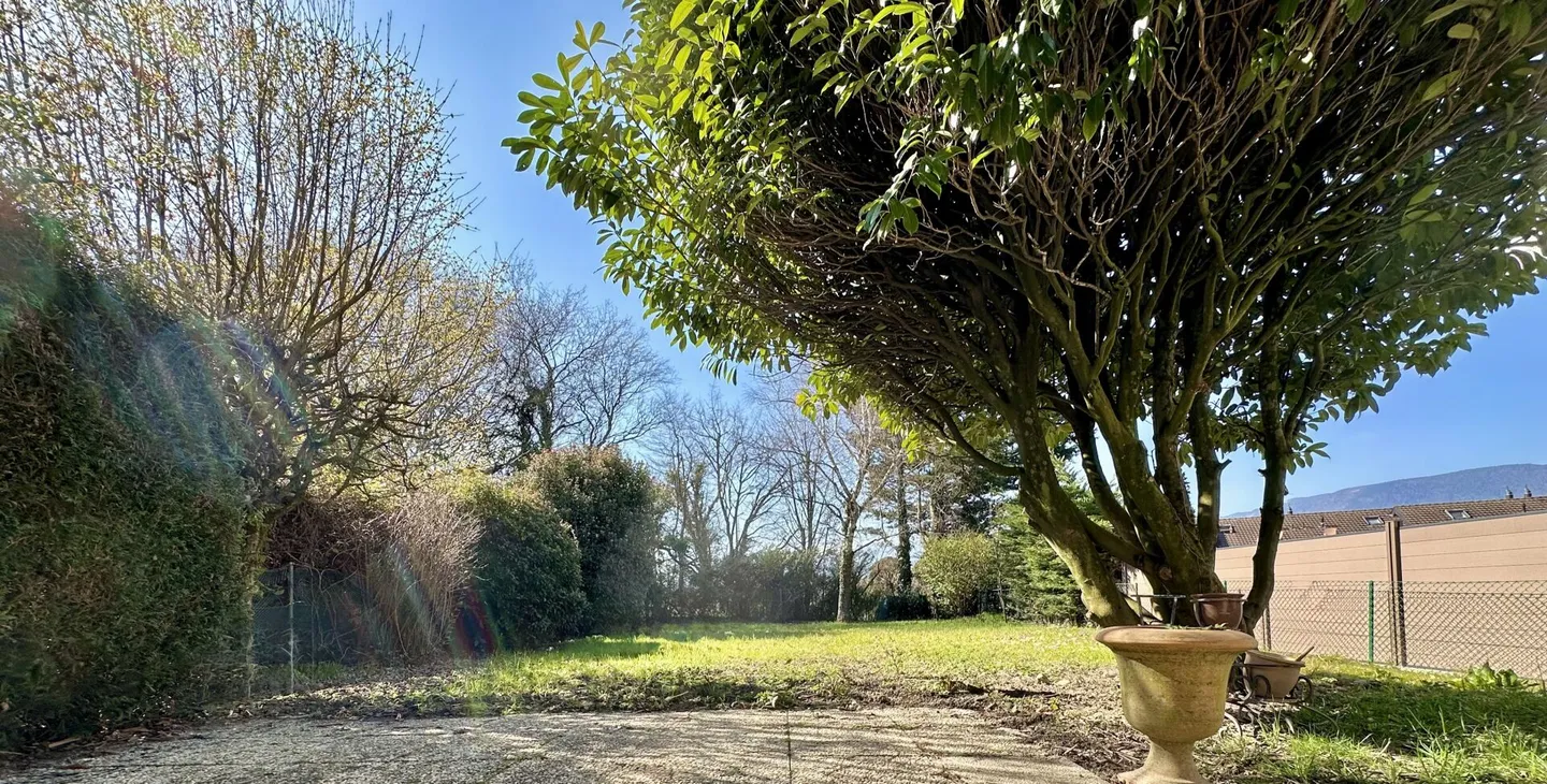 Villa a schiera (d'angolo) - Foto 4 di 5