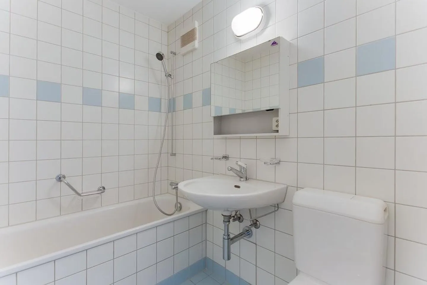 Gemütliche Wohnung mit Sitzplatz - Foto 7 von 7
