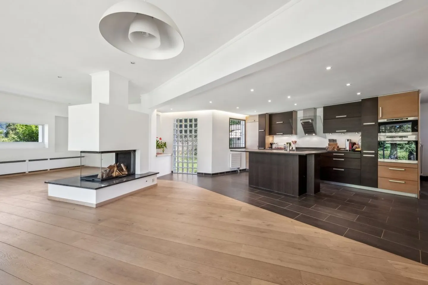 5-room House - Photo 2 of 10