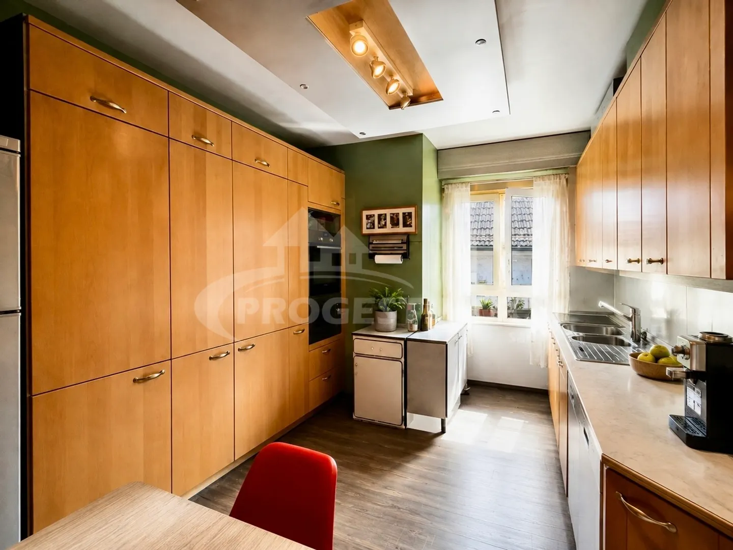 Investment Opportunity in Saint-Maurice - Photo 8 of 12