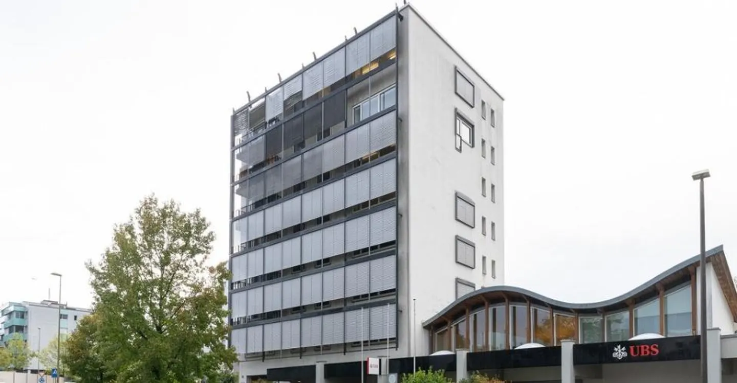 Piccola superficie ufficio nel centro di Oberwil - Foto 1 di 5