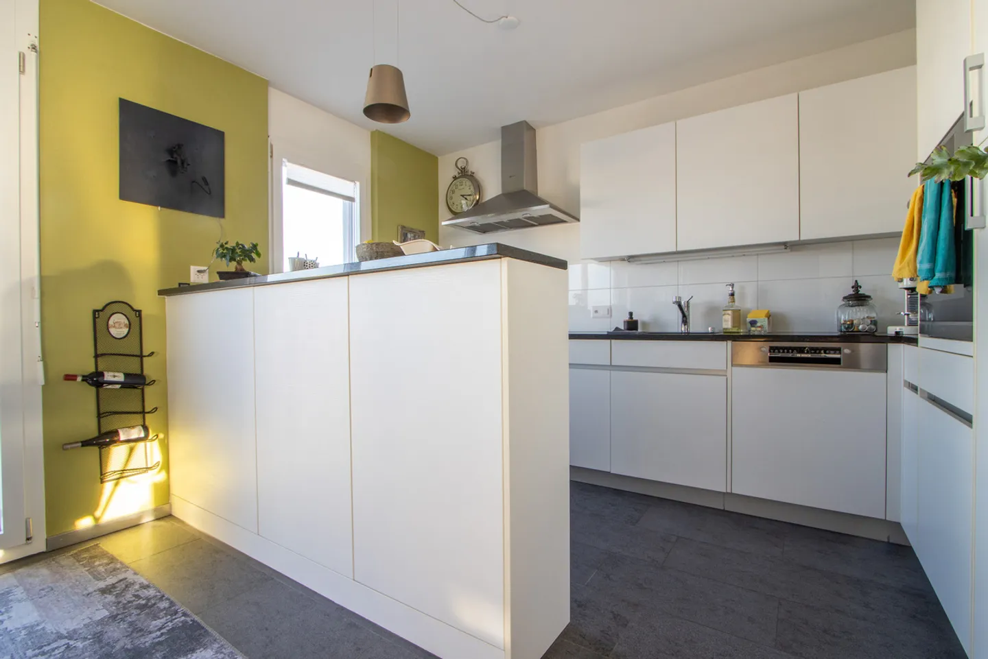 Appartamento attico elegante con stufa svedese e grande terrazza - Foto 3 di 12