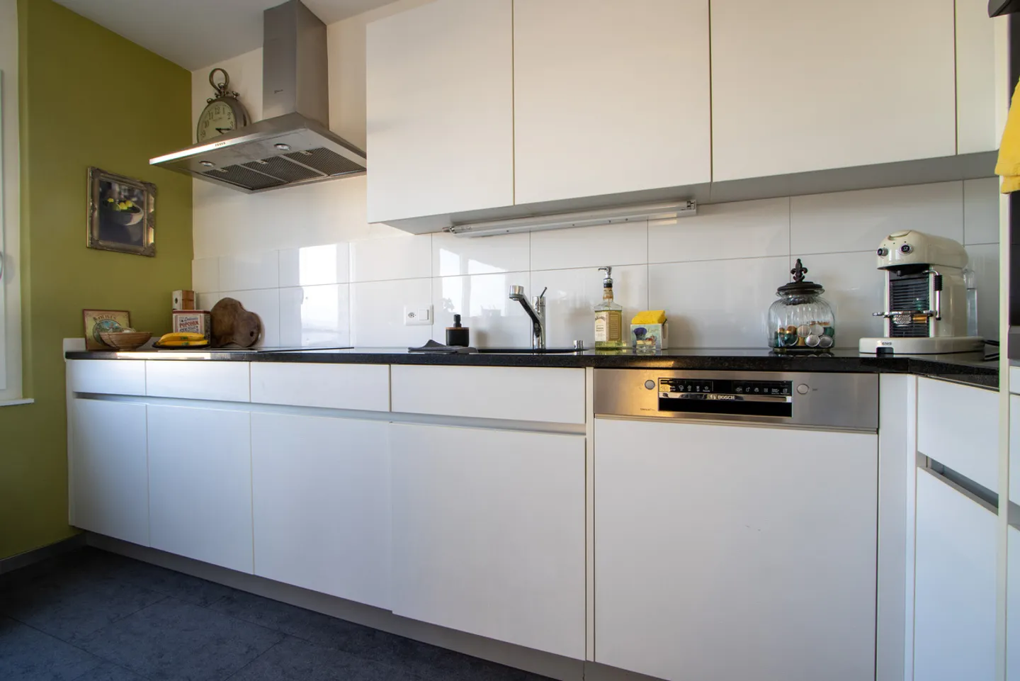 Appartamento attico elegante con stufa svedese e grande terrazza - Foto 4 di 12