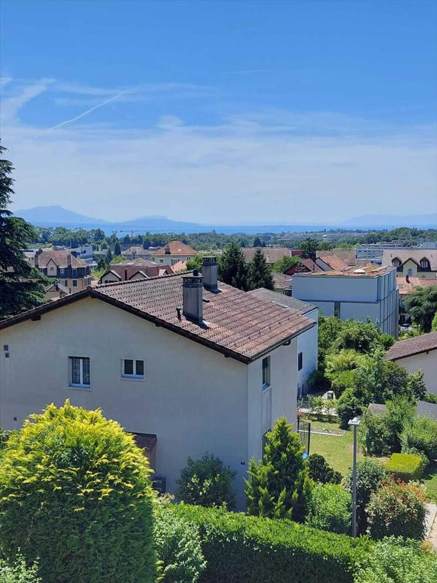 Magnificent 4.5-room apartment (150 m2) with fireplace in Renens-village - Photo 2 of 12