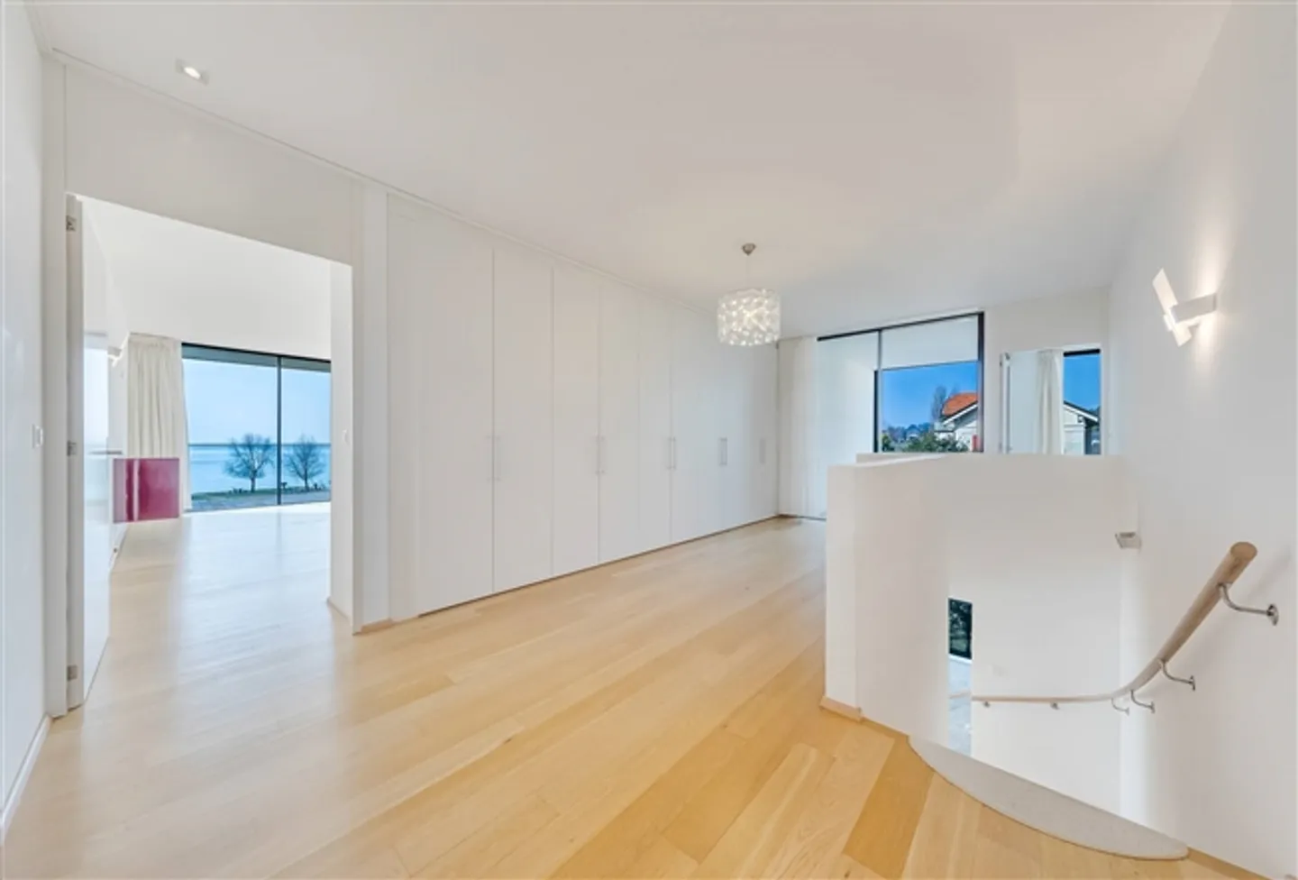 Extraordinary 9.5-Room Duplex - Photo 10 of 13