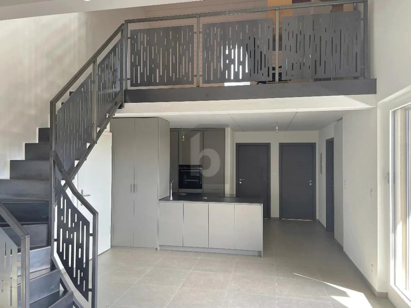 Appartement Mansardé Spacieux à Assens - Photo 2 sur 6