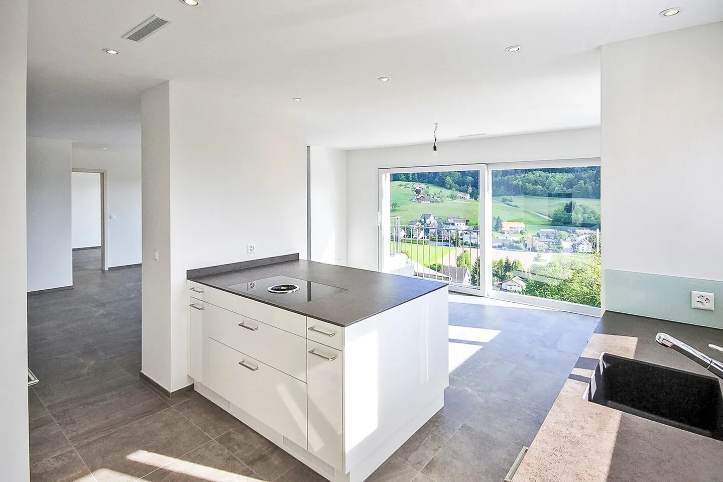 Stunning 4.5 Room Apartment with Beautiful Views and Plenty of Parking - Photo 1 of 14