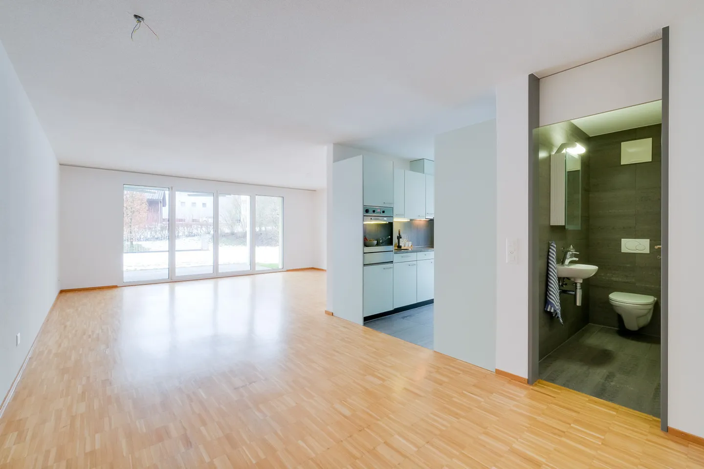 Appartamento moderno in zona familiare - Foto 2 di 10