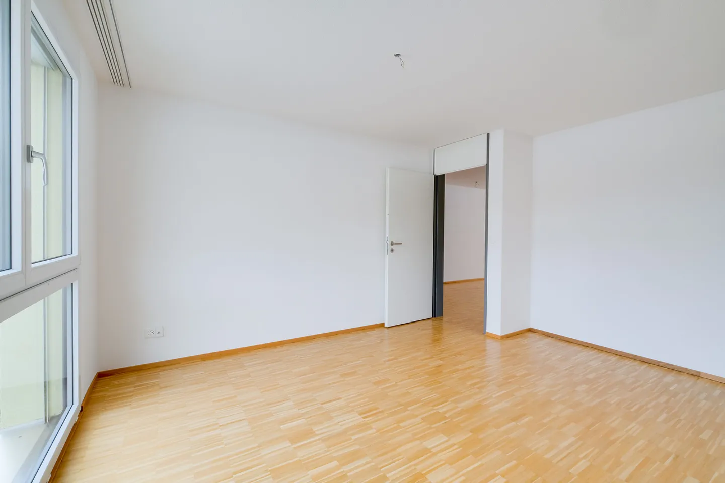 Appartamento moderno in zona familiare - Foto 3 di 10
