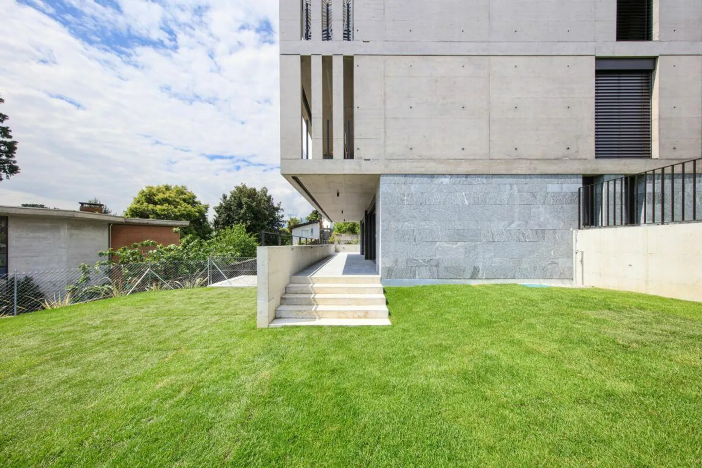 MINUSIO - Neues und elegantes 4,5-Zimmer-Apartment mit großem Garten - Foto 17 von 22