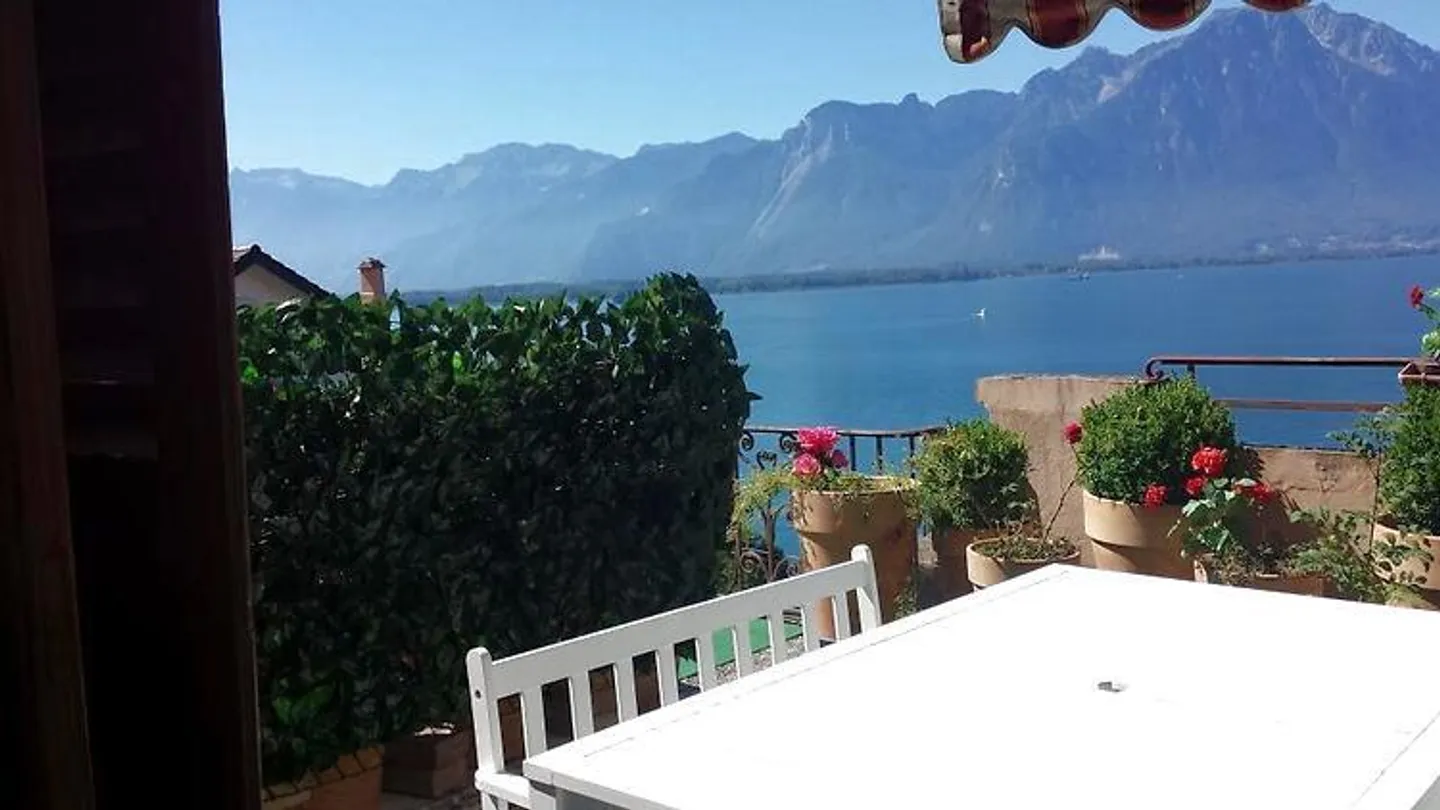 Appartement Meublé avec Vue sur Lac - Photo 8 sur 10