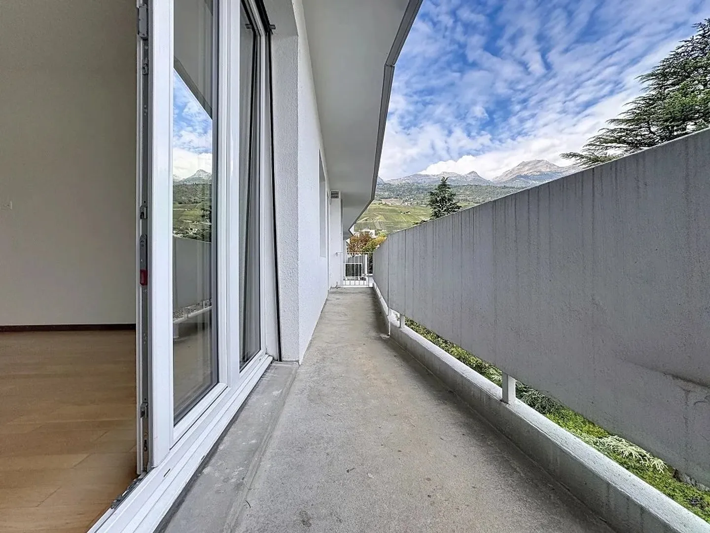 Helles Apartment mit Balkonen - Foto 7 von 13