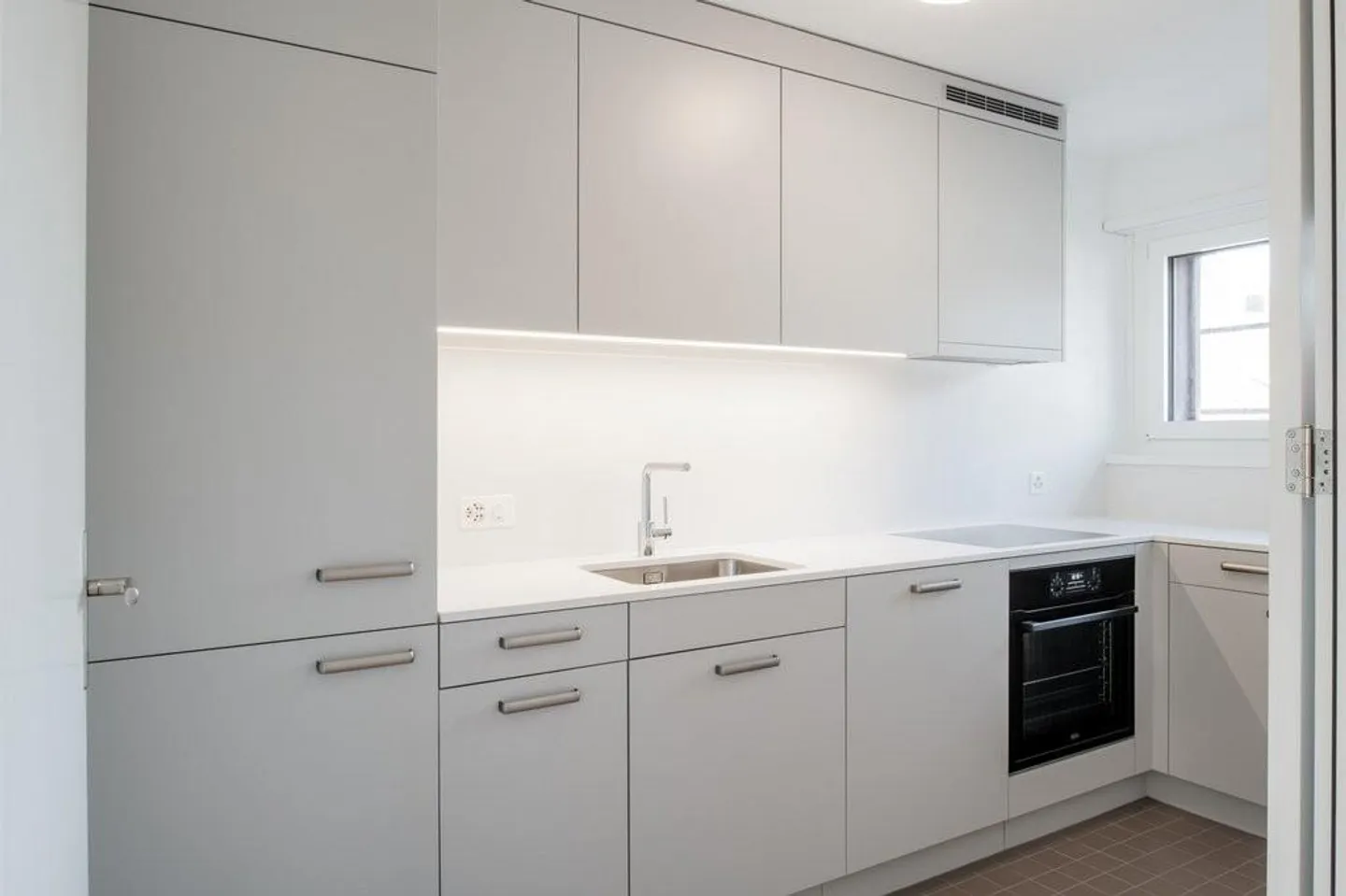 LOUER SANS CAUTION - Appartement spacieux de 2,5 pièces - Photo 3 sur 6