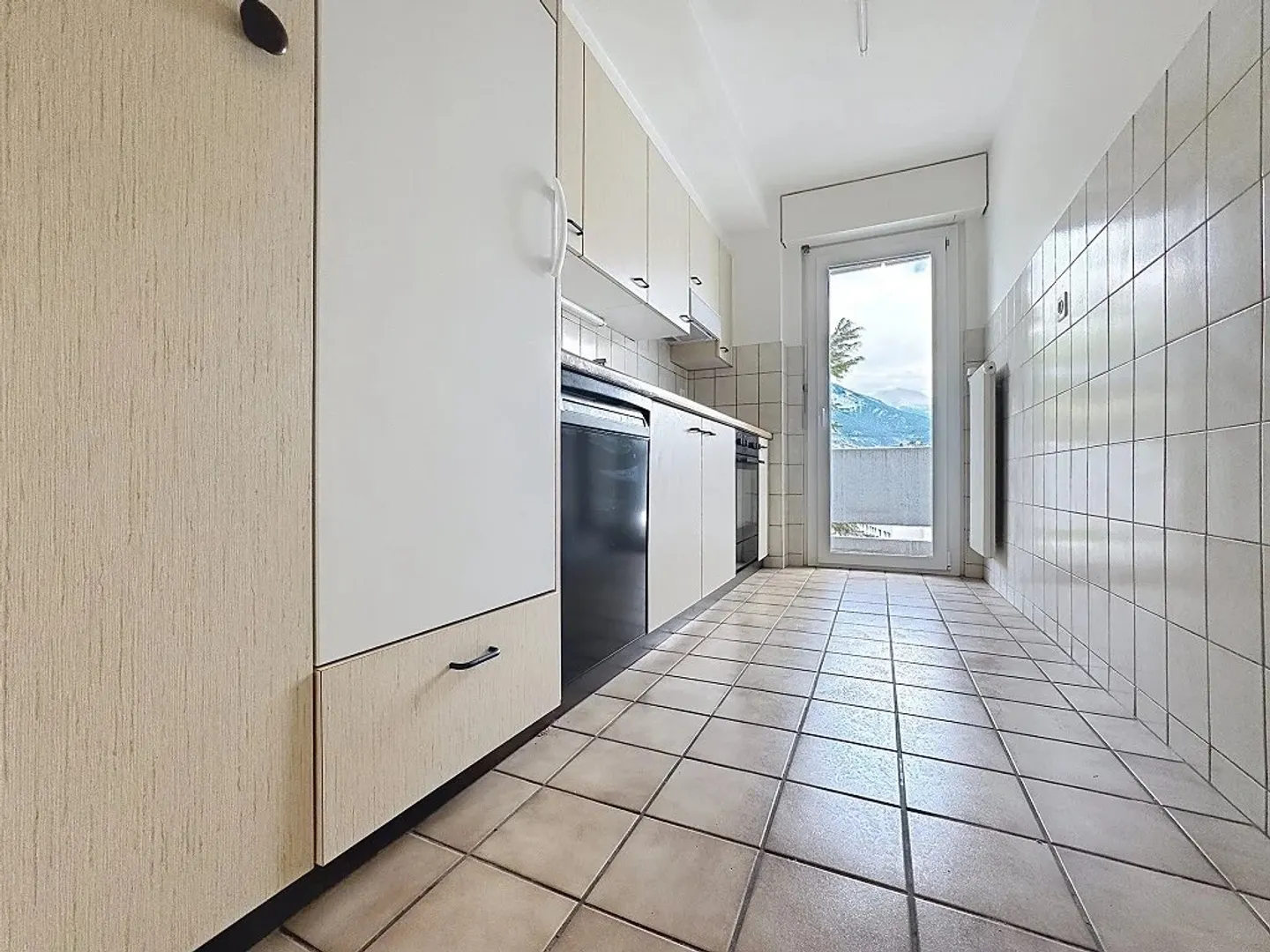 Helles Apartment mit Balkonen - Foto 10 von 13