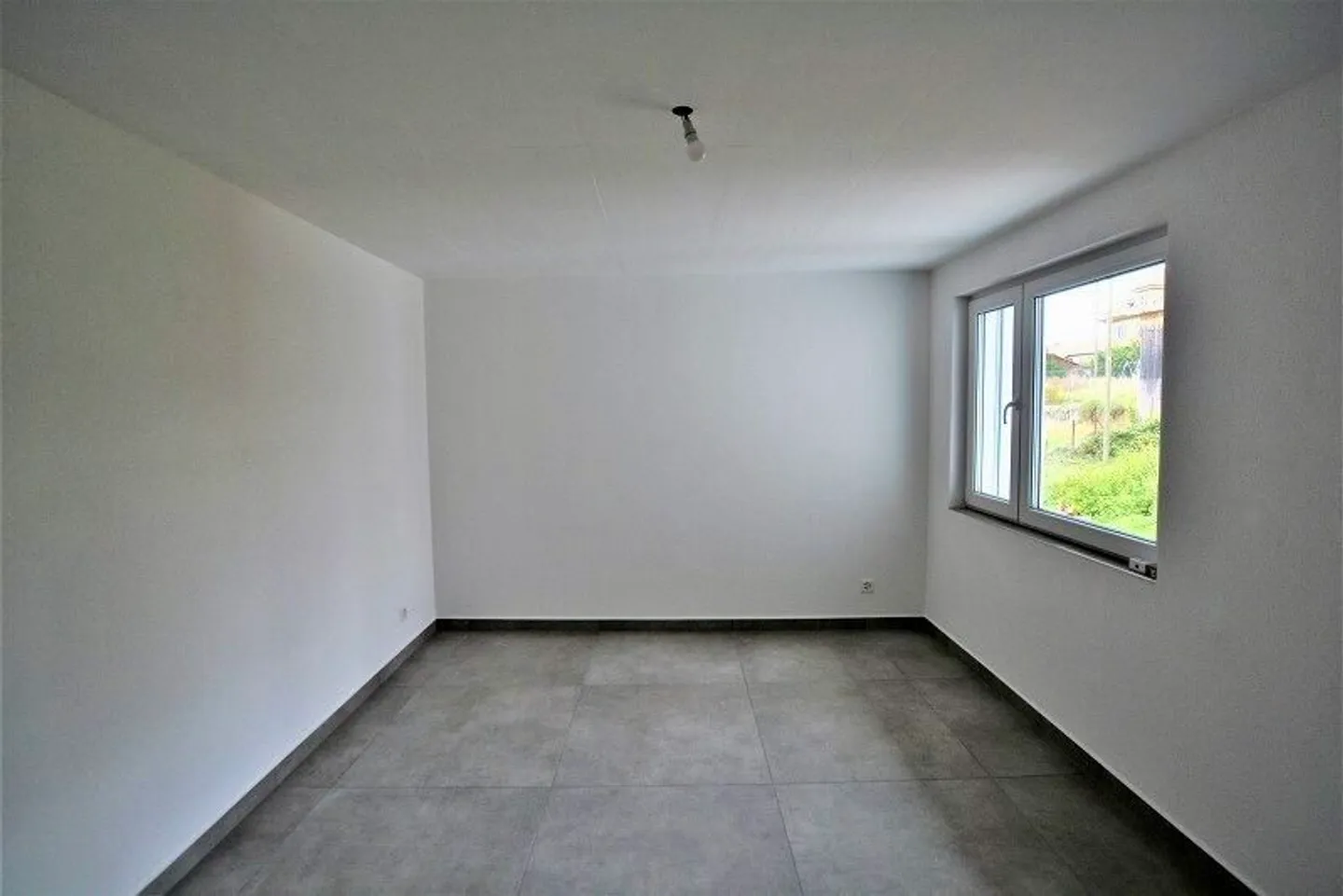 Appartamento Moderno con Balcone - Foto 7 di 9