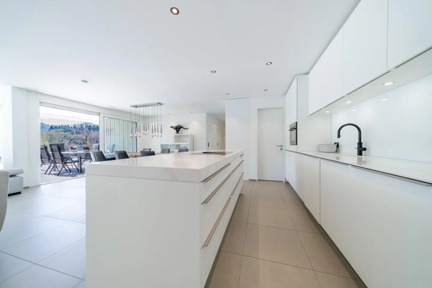 Stylish Living with a View - Photo 3 of 4