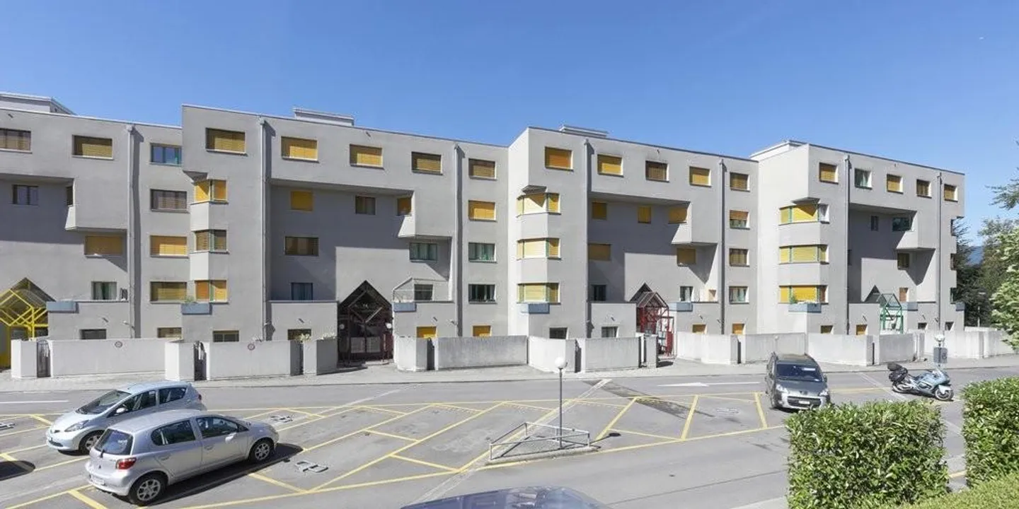 Locali scolastici nel centro di Nyon vicino alla stazione CFF - Foto 4 di 5