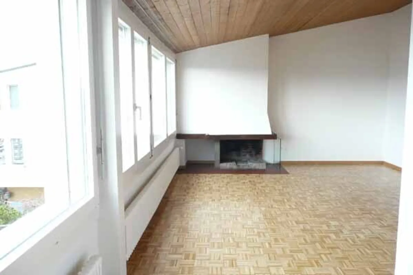 Cozy 4.5-Room Apartment - Photo 2 of 5