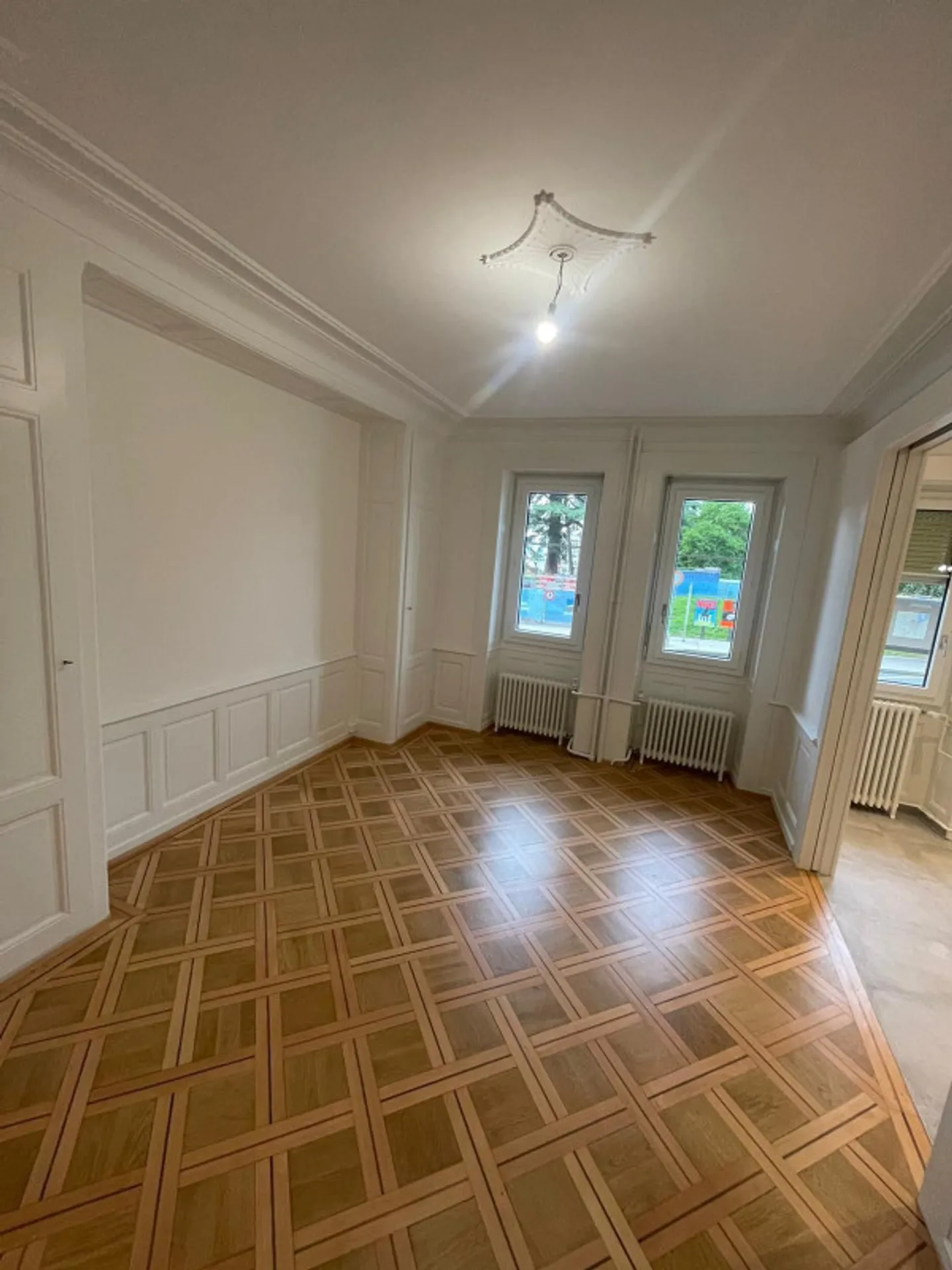 Apartment for rent - Photo 3 of 13