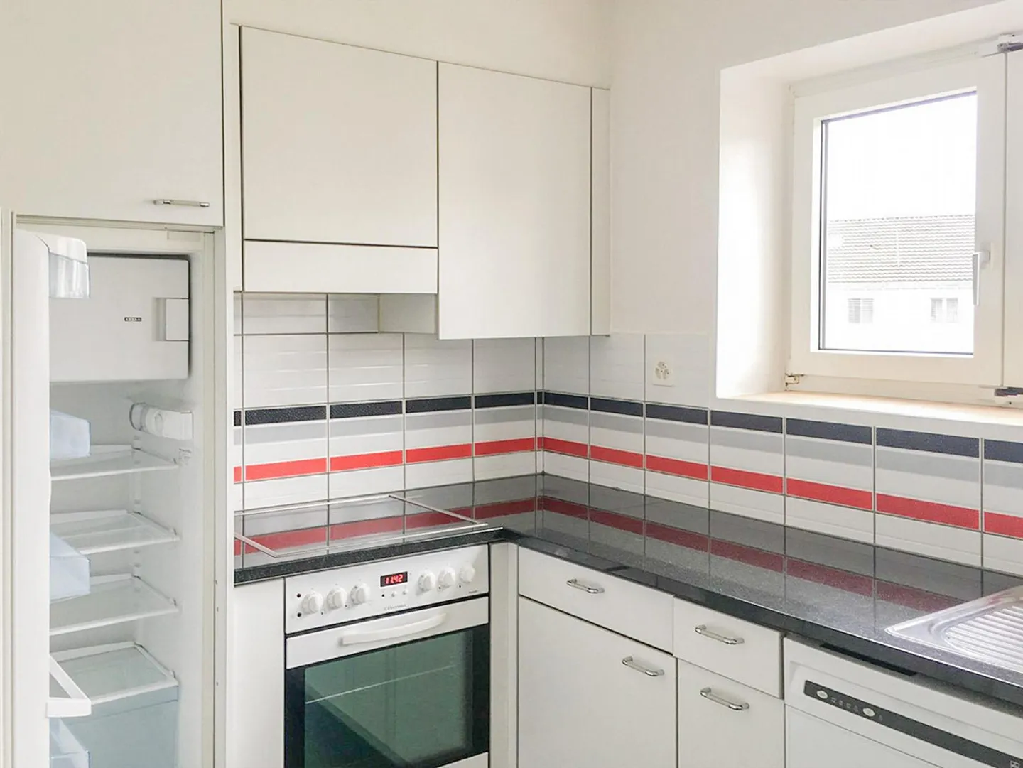 Sunny City Apartment - Photo 2 of 5