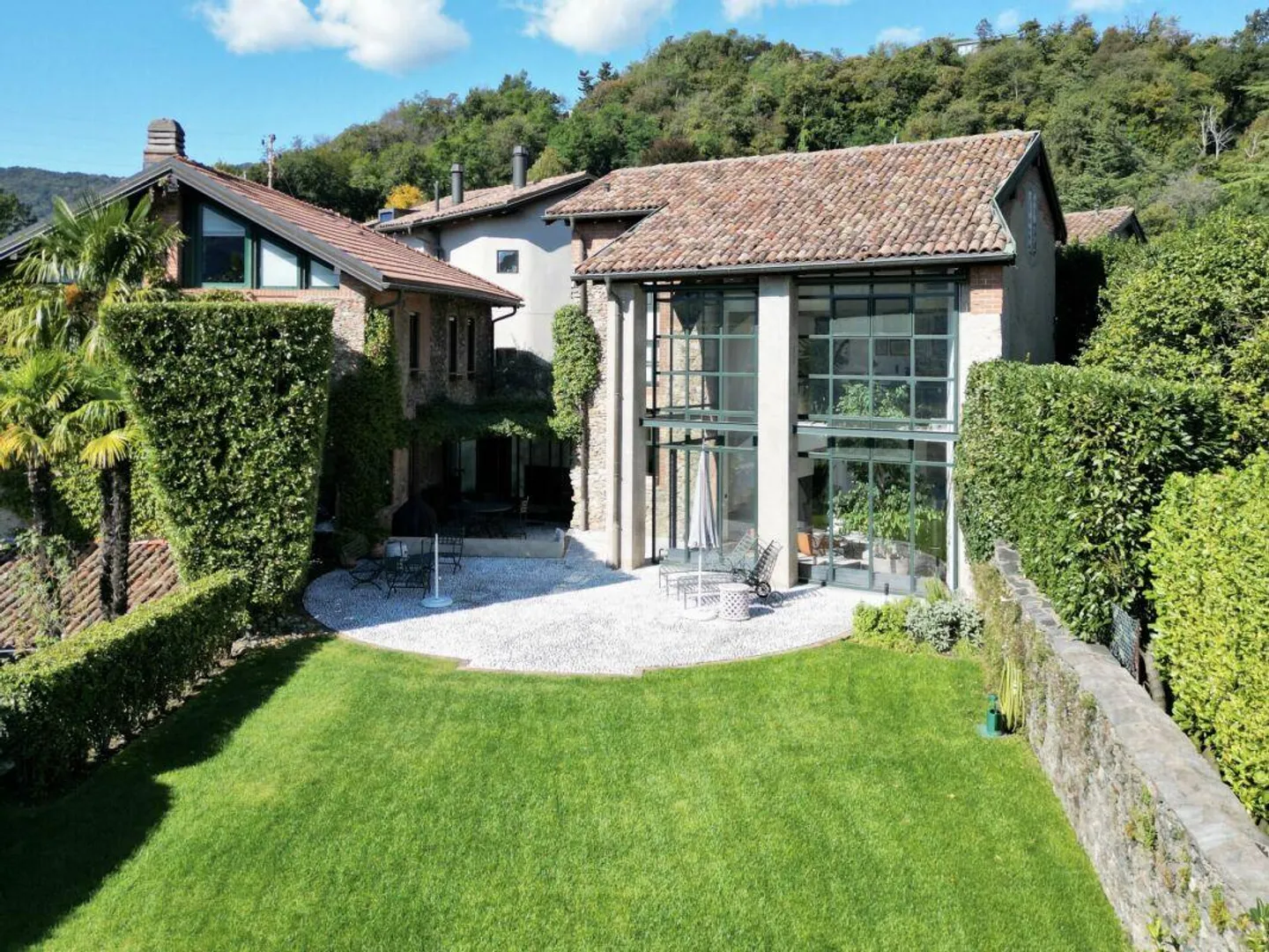 Lugano: Grande ed Elegante VILLA con Charme – Una Proprietà Unica - Foto 16 di 25