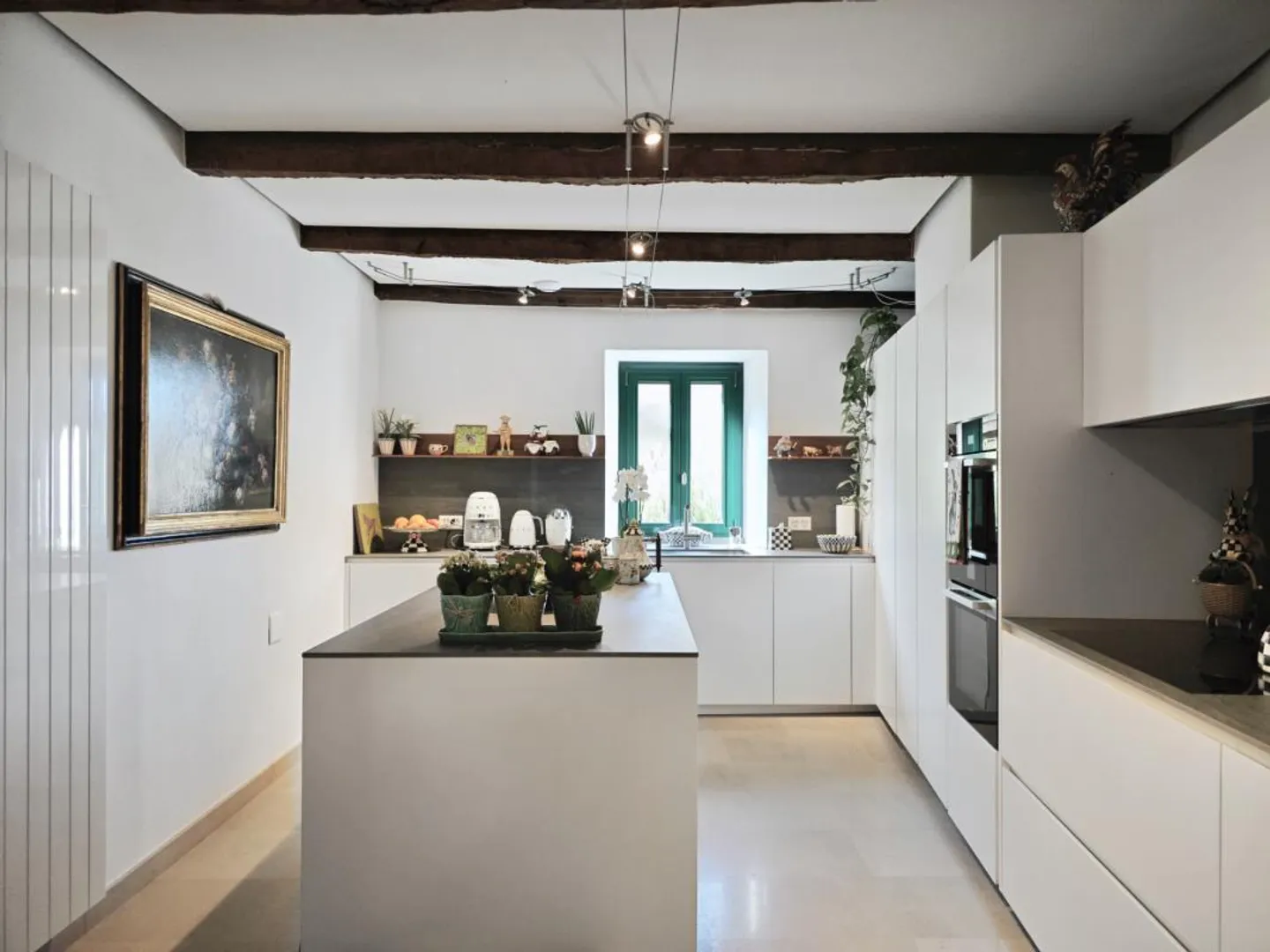 Lugano: Grande ed Elegante VILLA con Charme – Una Proprietà Unica - Foto 23 di 25
