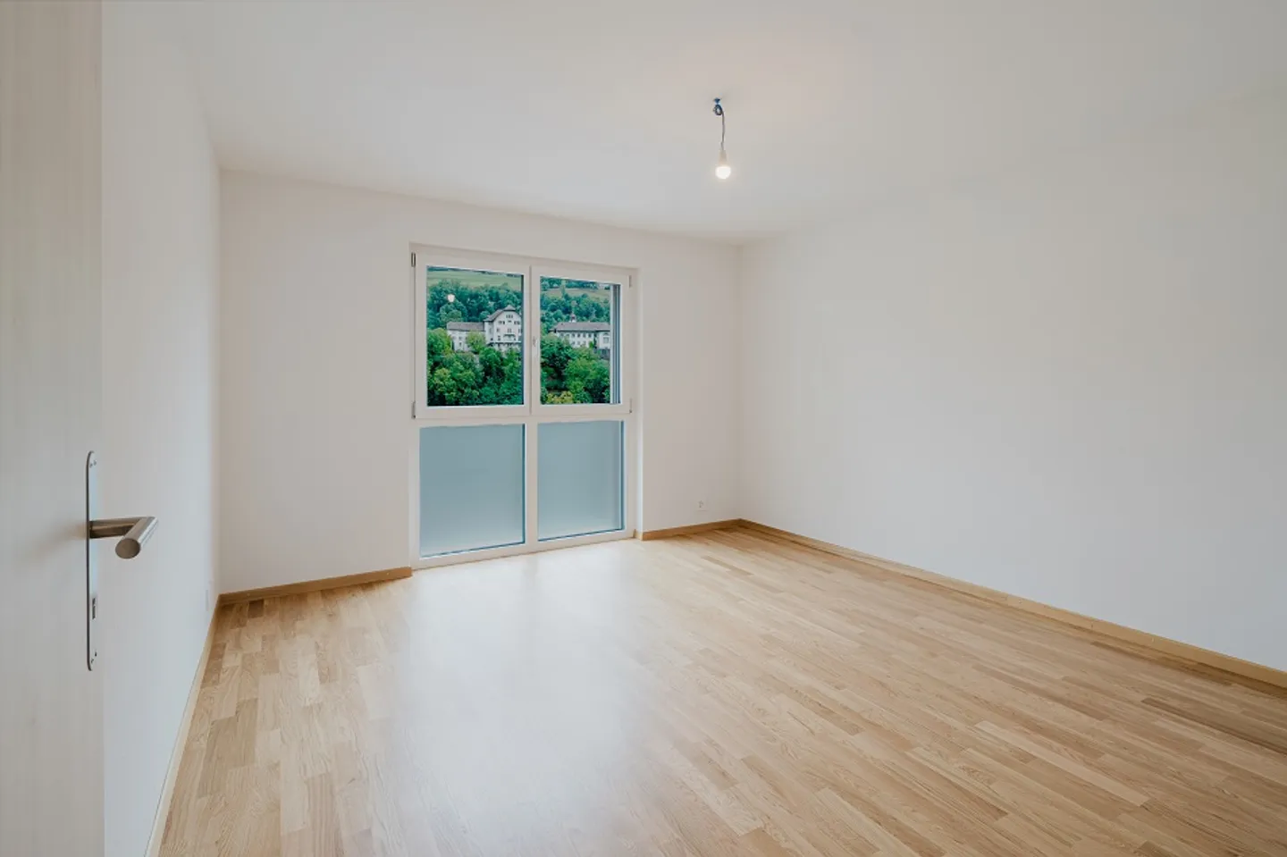 4-room apartment - Photo 1 of 12