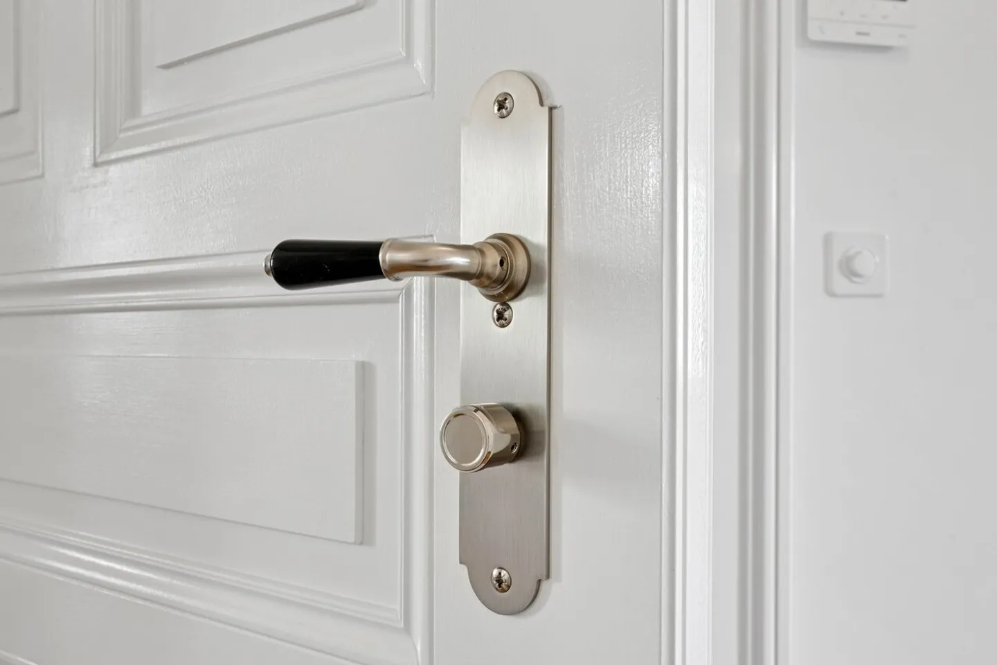 AU SOMMET - PENTHOUSE AVEC VUE SUR LES TOITS DE BASEL - Photo 12 sur 14