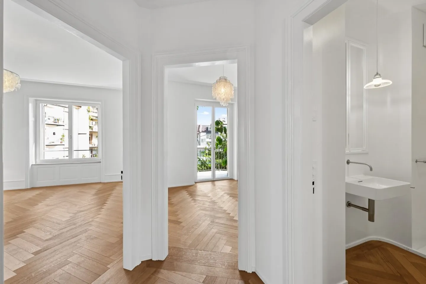 AU SOMMET - PENTHOUSE AVEC VUE SUR LES TOITS DE BASEL - Photo 5 sur 14