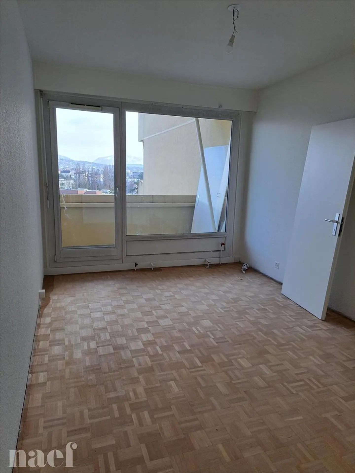6-Zimmer-Wohnung - Foto 1 von 7