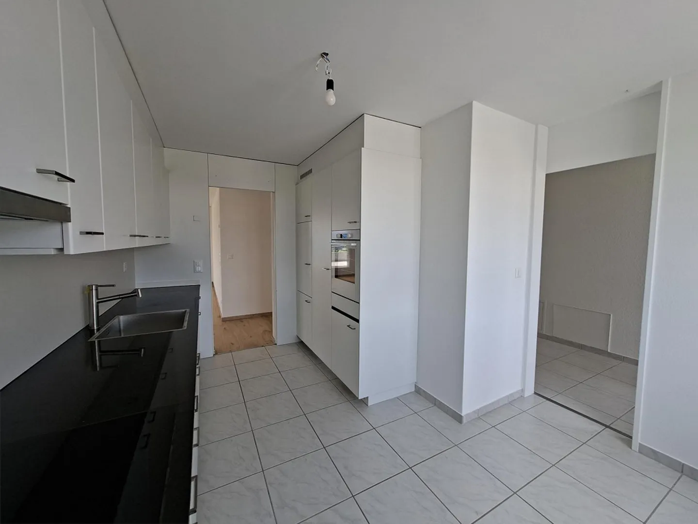 Spacious with panoramic view - Photo 4 of 14