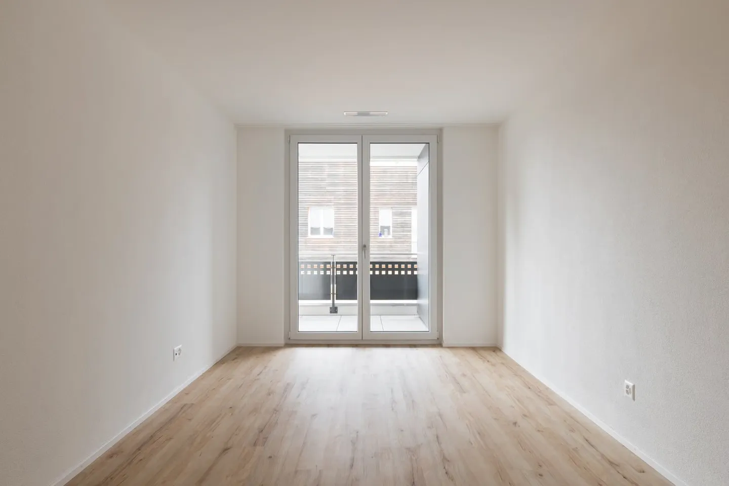 Condominium accessible et de haute qualité avec beaucoup d'espace de rangement - Photo 5 sur 12
