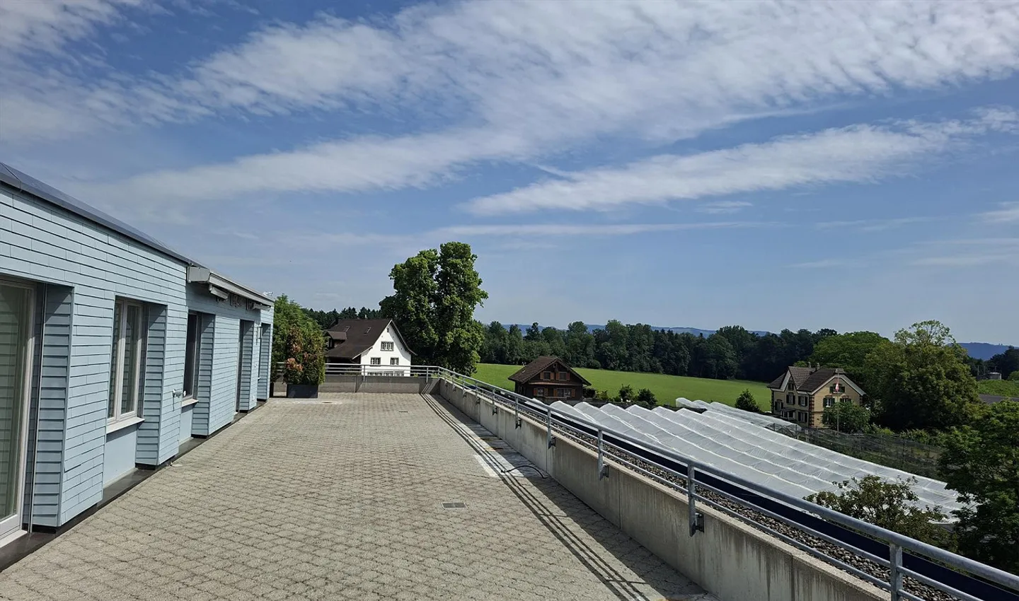 Spacious with panoramic view - Photo 9 of 14