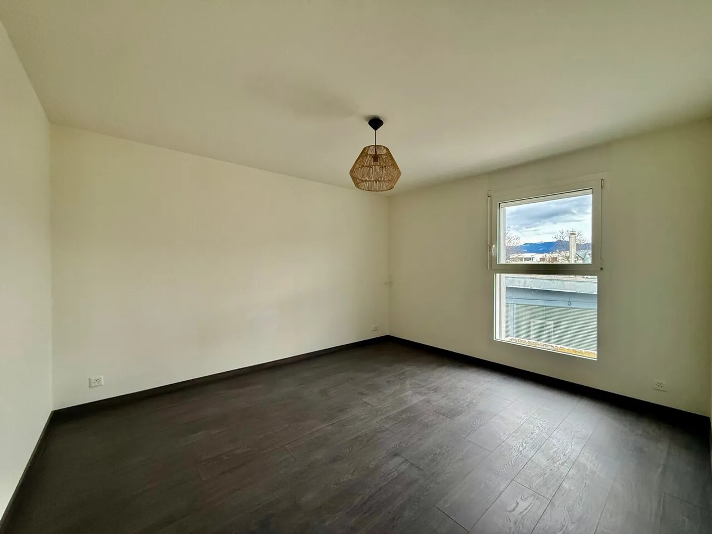 BULLR - 2,5 camere moderne con colonna di lavaggio - Foto 4 di 9