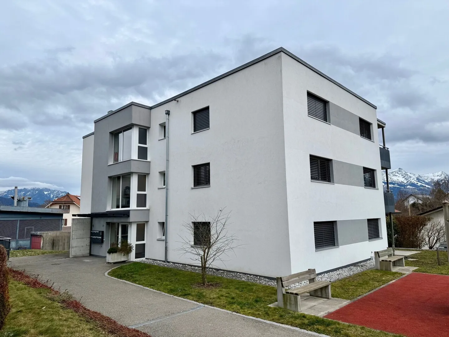 BULLR - 2,5 camere moderne con colonna di lavaggio - Foto 8 di 9