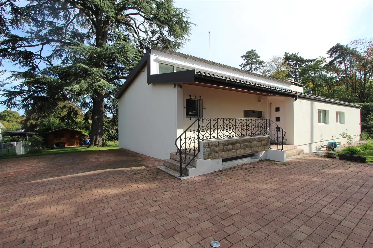 7-Zimmer-Haus - Foto 1 von 13