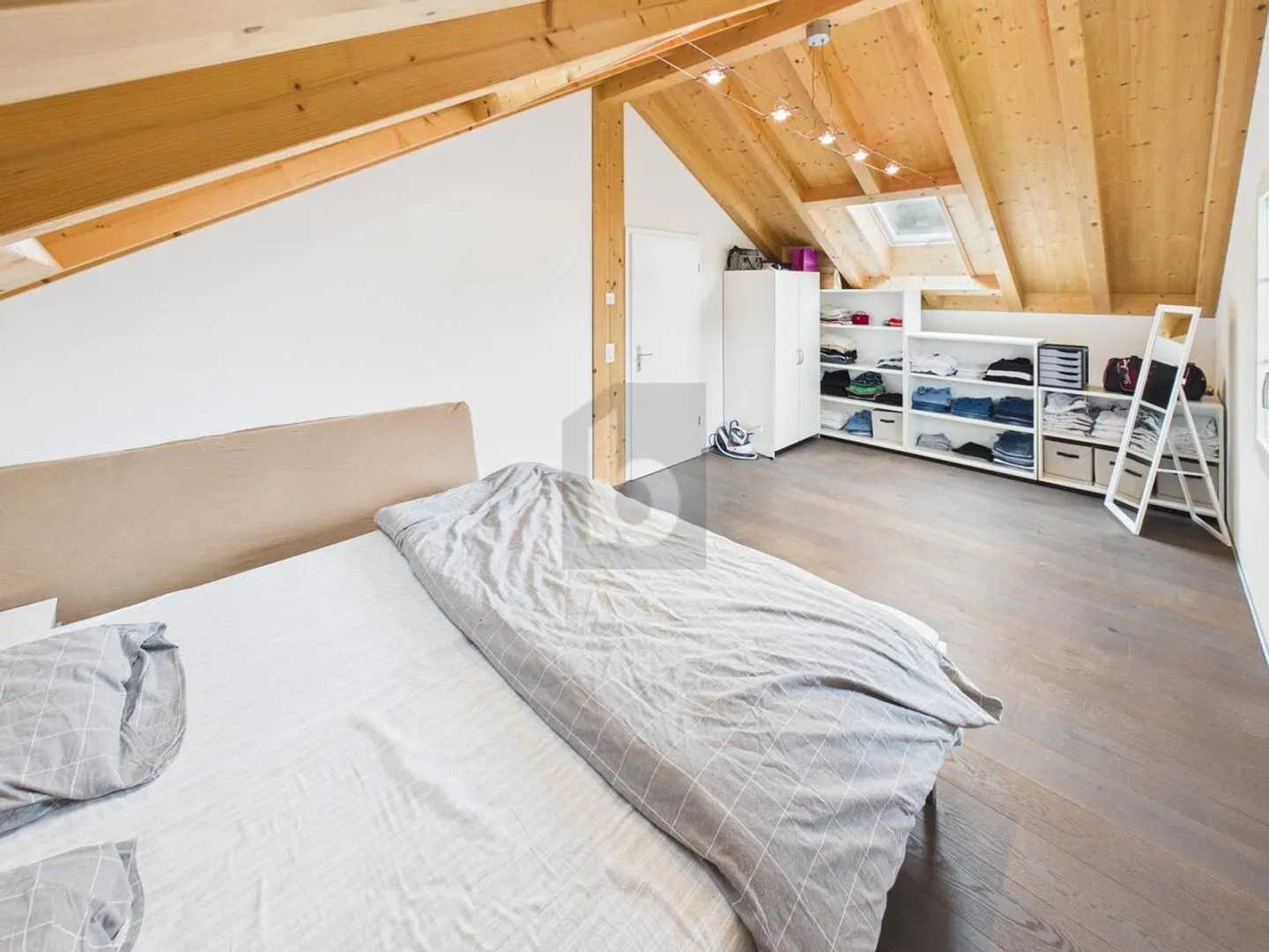 Modernes Einfamilienhaus - Foto 3 von 6