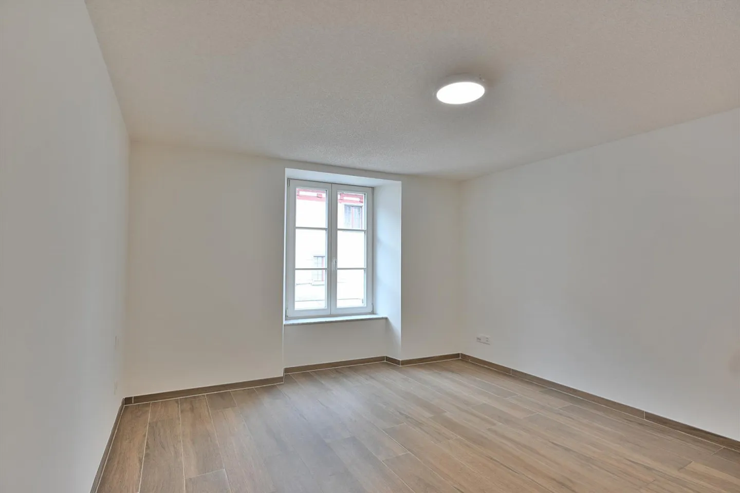 3.5 room apartment with elevator, completely renovated 2024, central Bad Zurzach - Photo 6 of 11