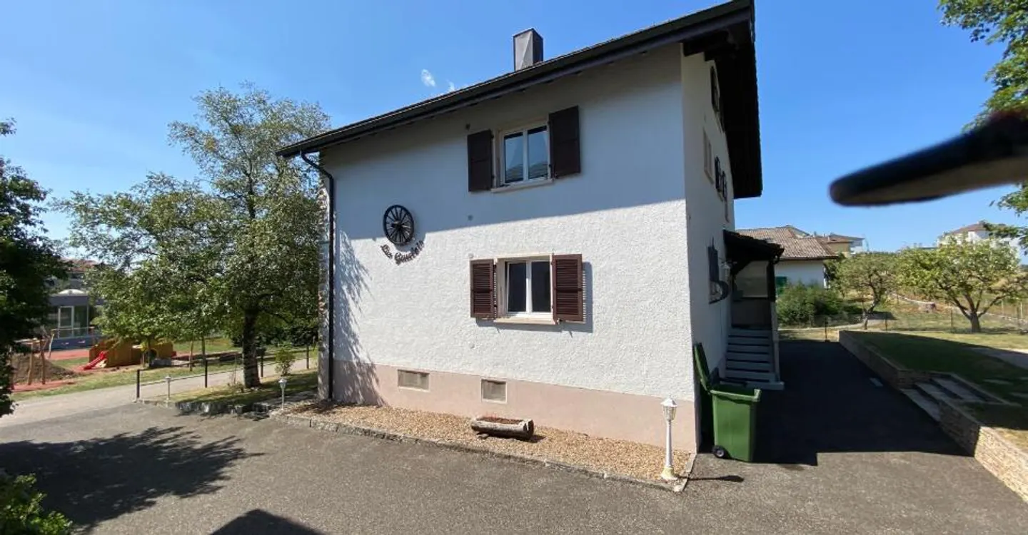 Spacious Family Home with Duplex - Photo 2 of 13