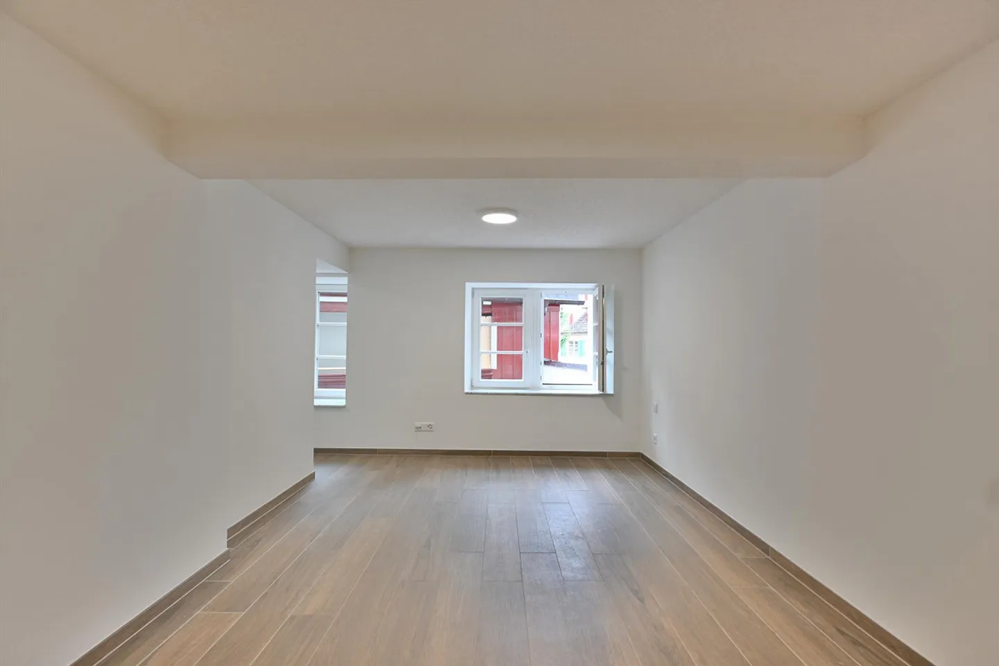 3.5 room apartment with elevator, completely renovated 2024, central Bad Zurzach - Photo 7 of 11