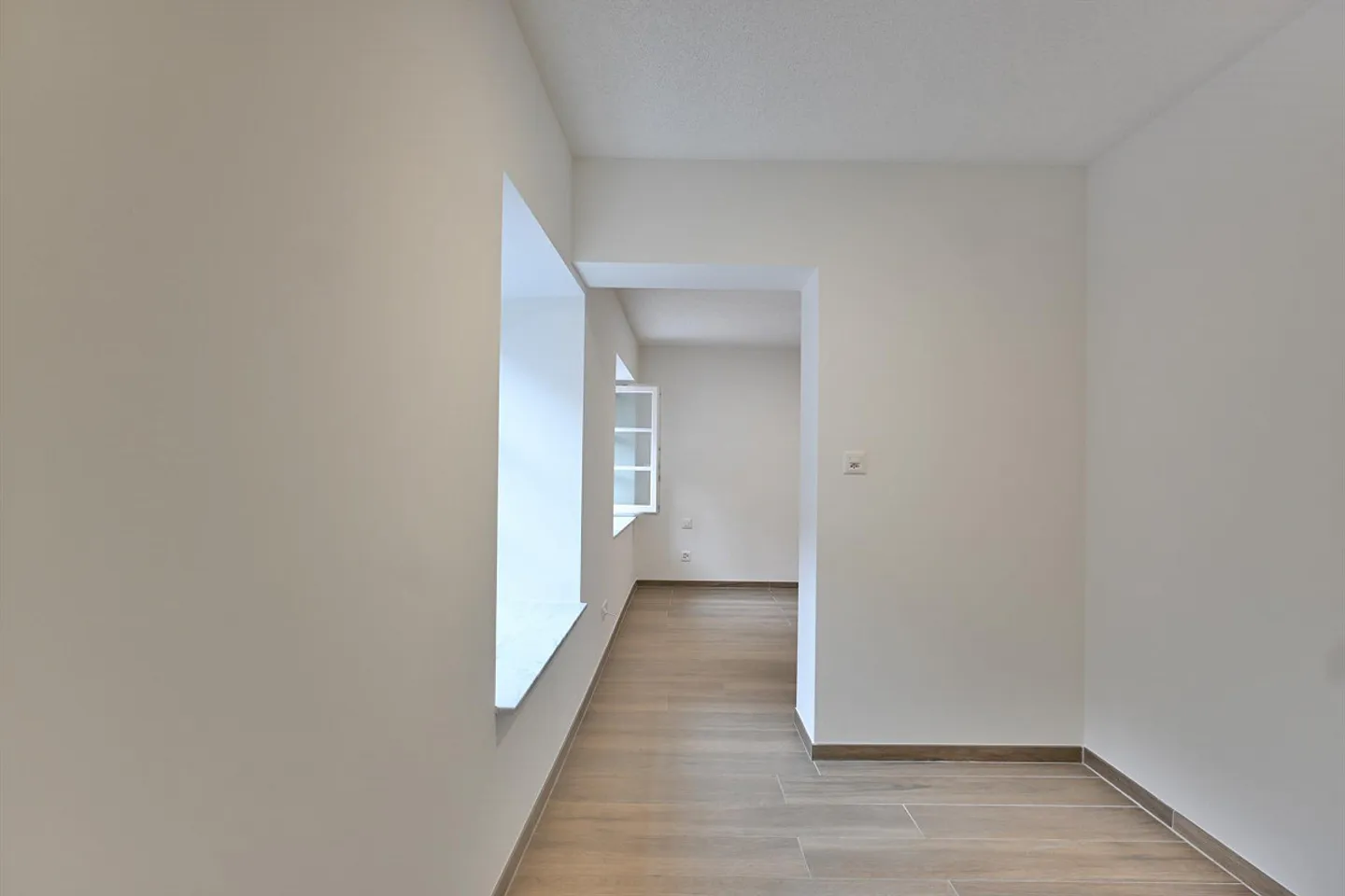 3.5 room apartment with elevator, completely renovated 2024, central Bad Zurzach - Photo 8 of 11