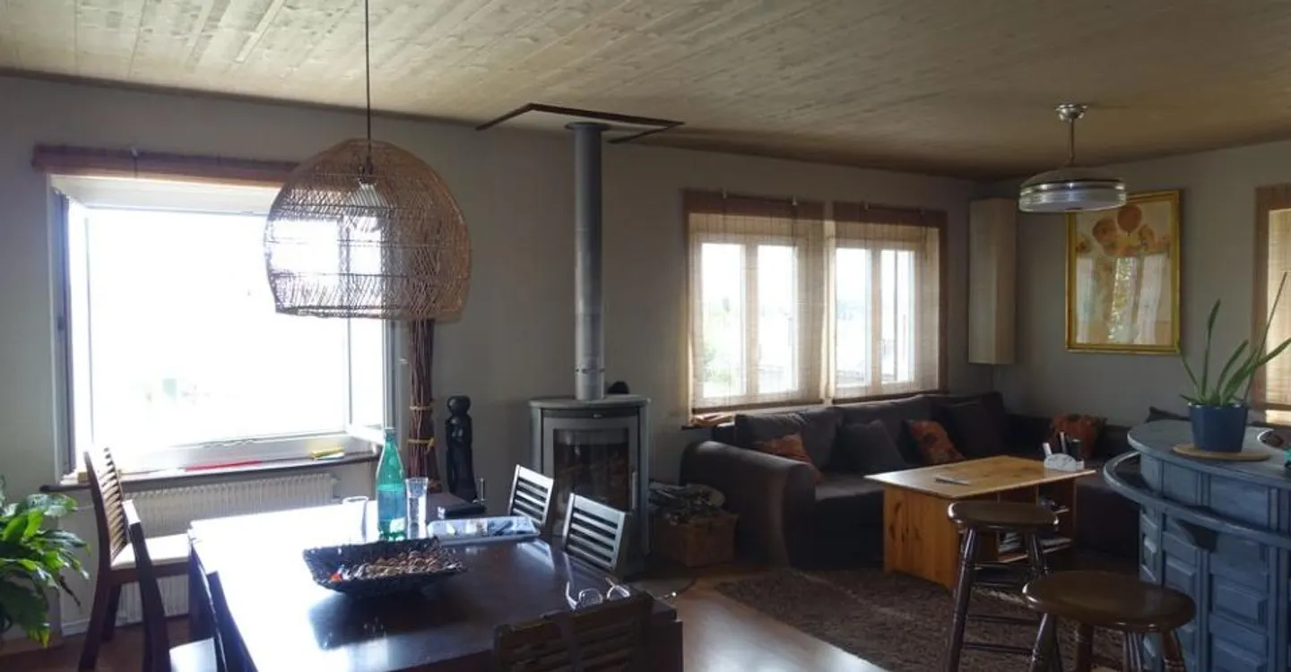 Spacious Family Home with Duplex - Photo 10 of 13