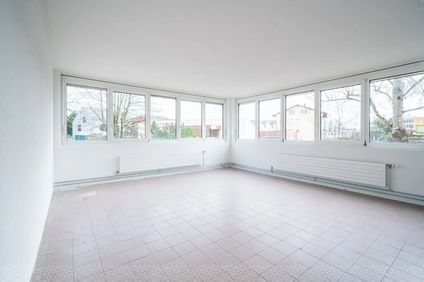 Spazio uffici di 191 m2 in affitto a Ecublens - 3 affitti offerti! - Foto 4 di 7