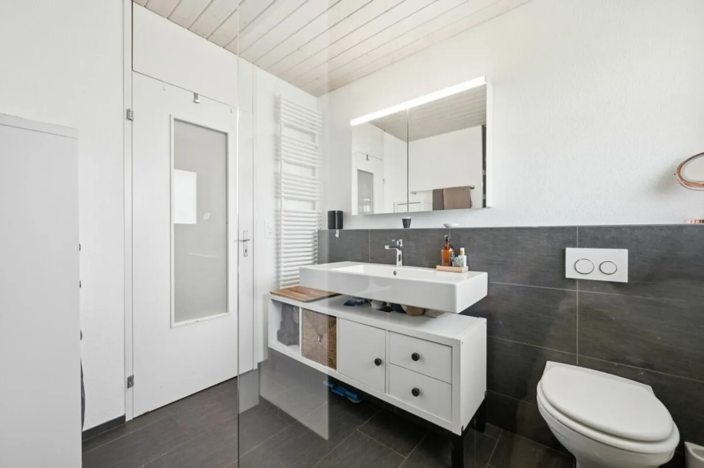 Maison individuelle élégante de 5,5 pièces avec paradis de jardin et vue sur les Alpes - Photo 9 sur 14