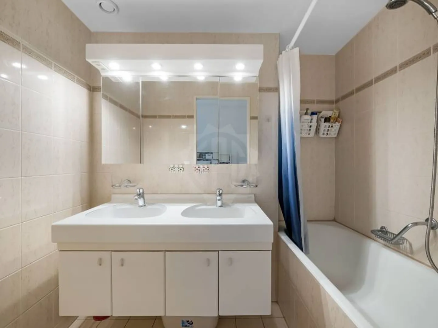 Charmant appartement - Genève - Photo 8 sur 9