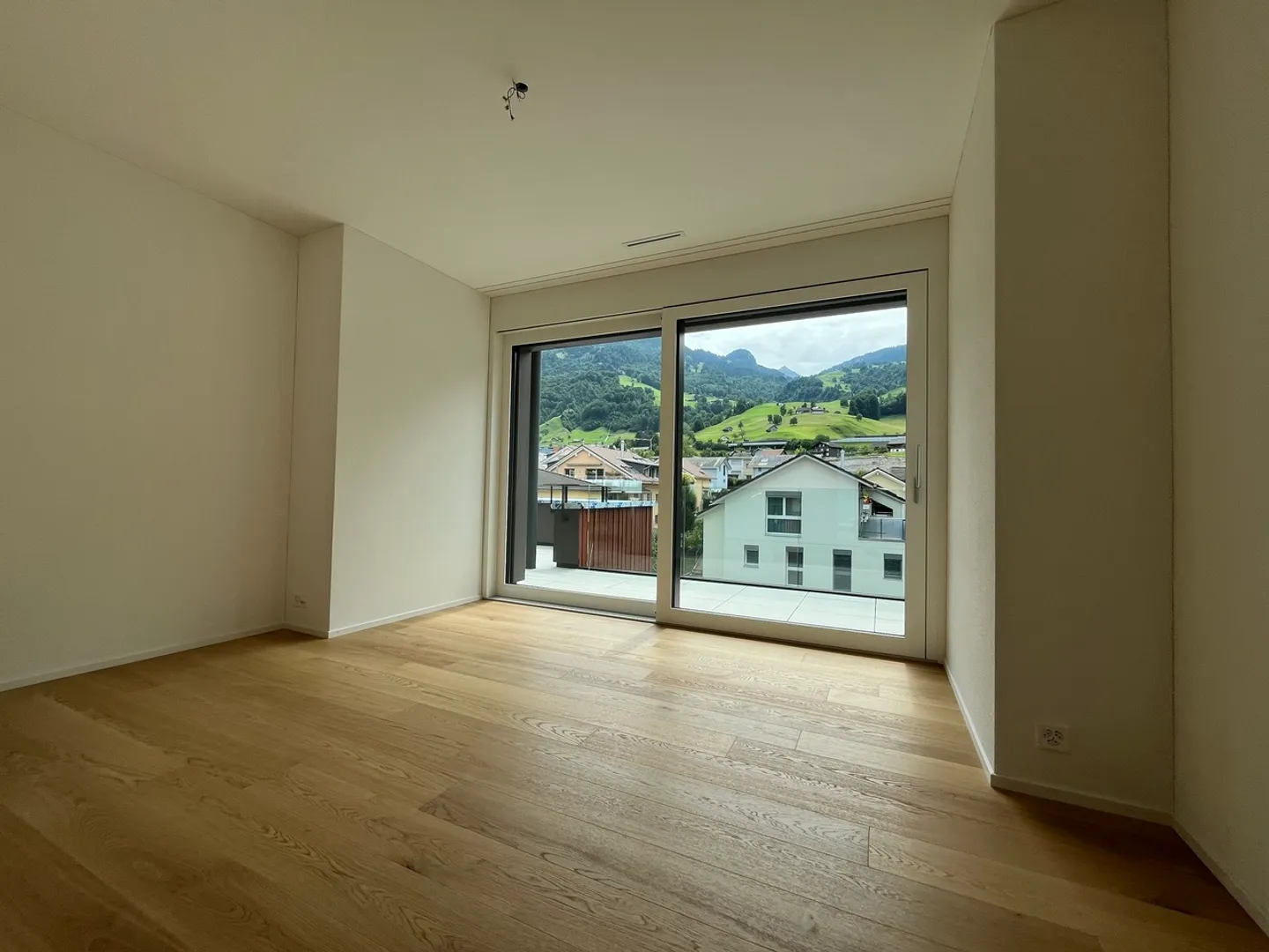 Living directly on Lake Lucerne – Your dream apartment with lake view - Photo 6 of 10
