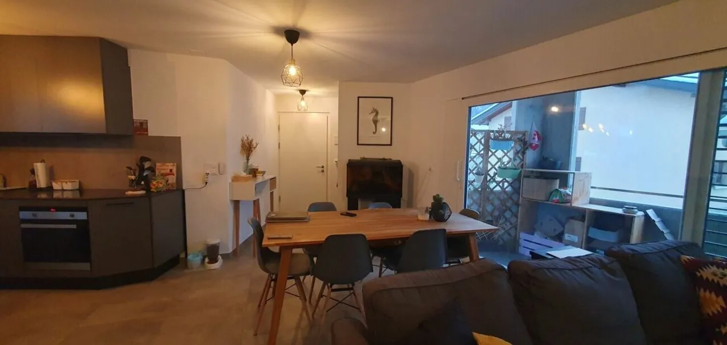 NEW - spacious 3.5 rooms bright apartment with parking spaces - Photo 3 of 7