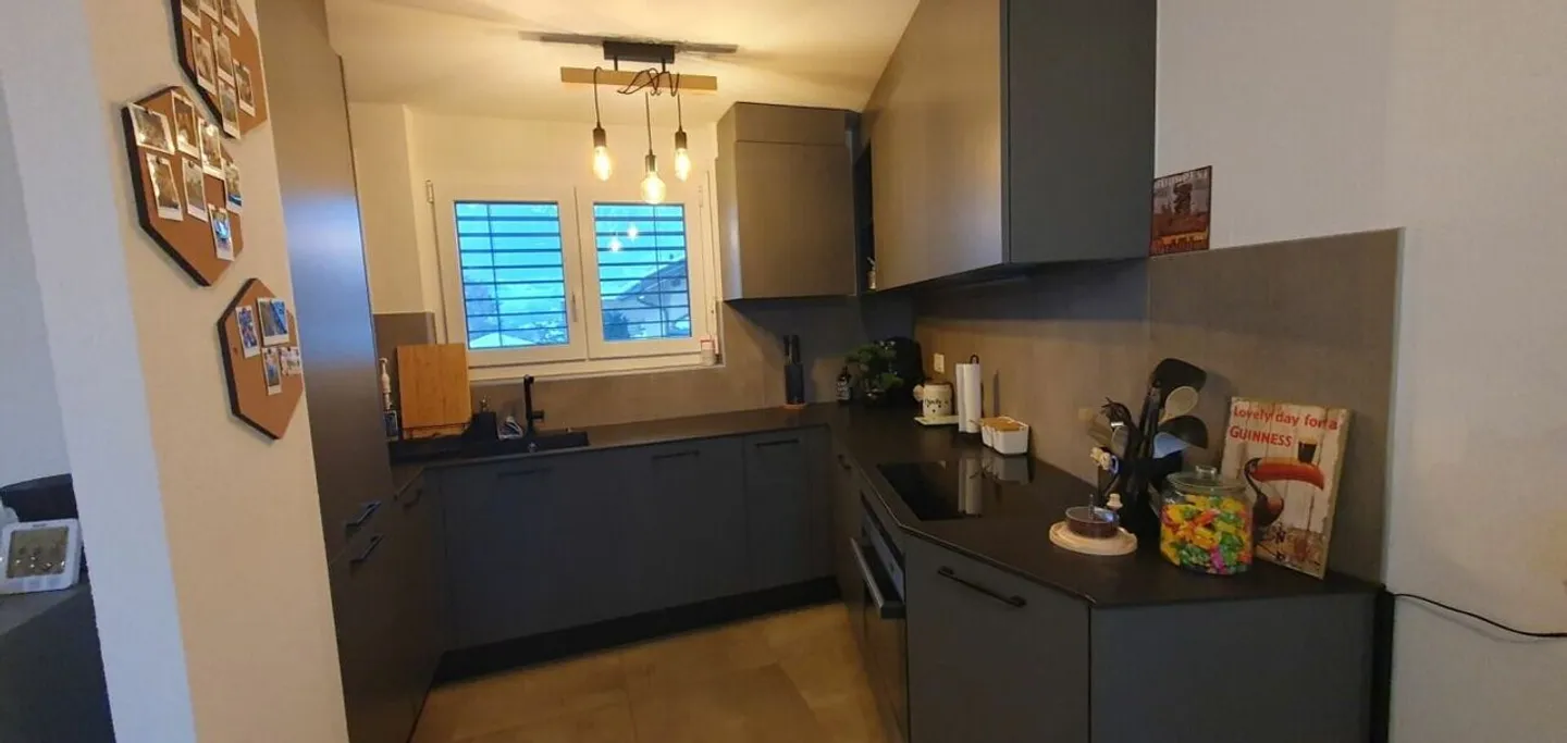 NEW - spacious 3.5 rooms bright apartment with parking spaces - Photo 4 of 7