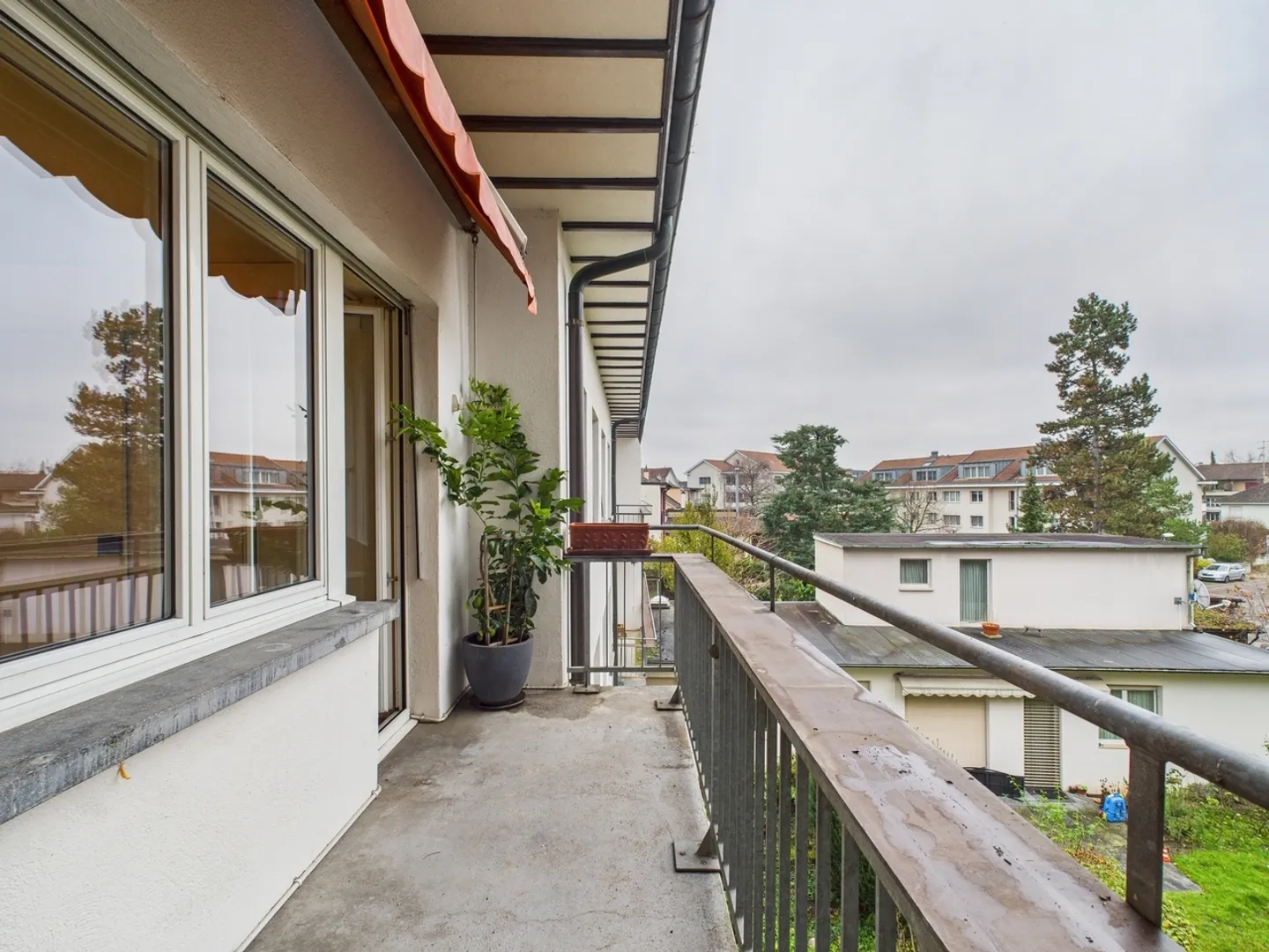 Ampio appartamento di 5,5 stanze ad Allschwil limitato a 24 mesi fino al 31.12.2027 - Foto 10 di 11